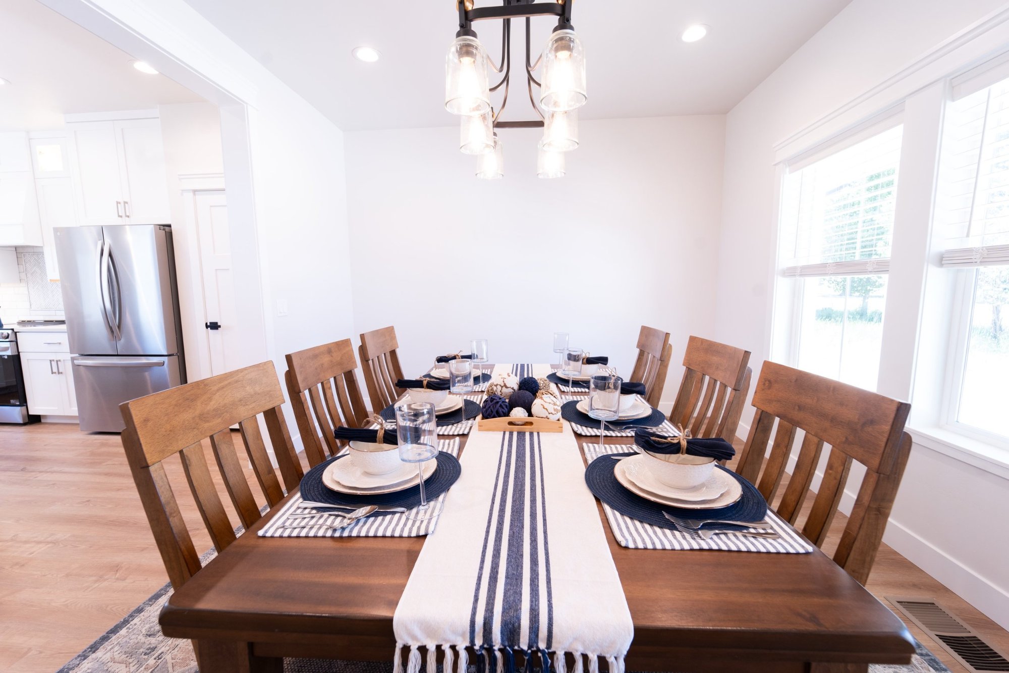 Dining area with seating for 8